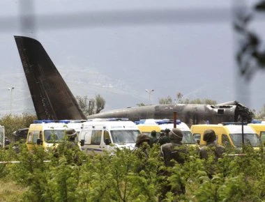 Σοκάρουν οι μαρτυρίες της τραγωδίας του στρατιωτικού αεροσκάφους στην Αλγερία: «Είδαμε νεκρούς παντού...» (φωτό, βίντεο)
